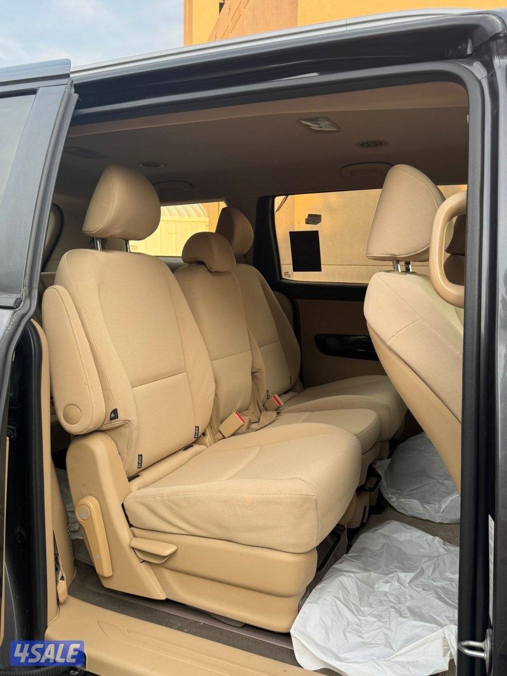 للبيع كيا كرنفال 20188