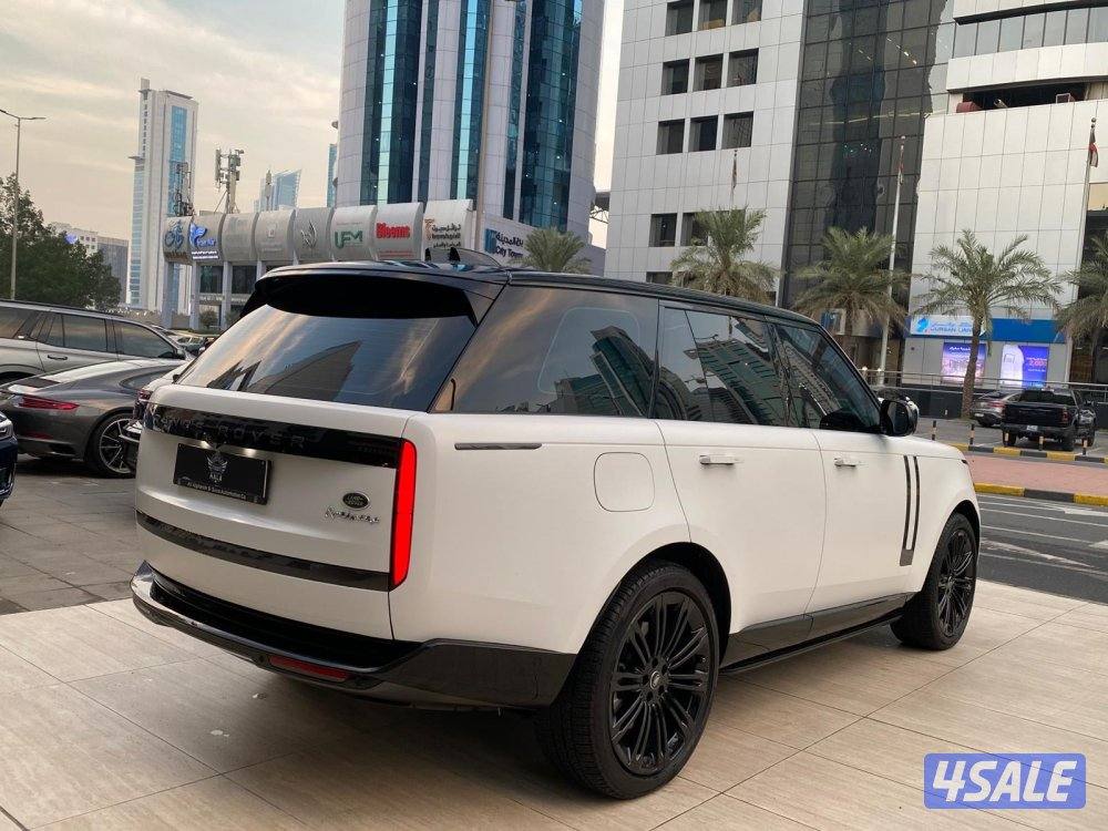 رنج روفر كلاسيك HSE موديل 2023 عداد44 الف كيلو فقط تحت كفاله صبغ وكاله3
