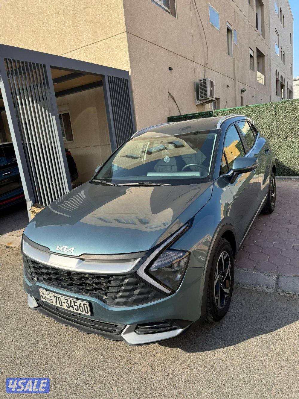 (تحت الكفالة)0