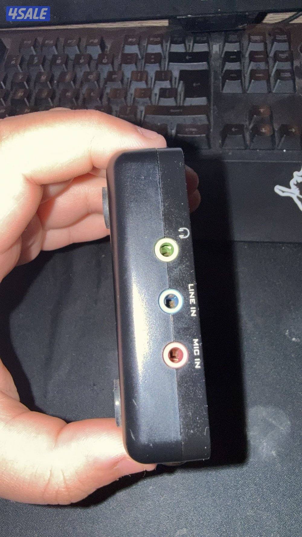 كرت فضي اسود ماليزي مع كرتونه ولا اغراضه ماعاده الواير لايجي الاالصامل1