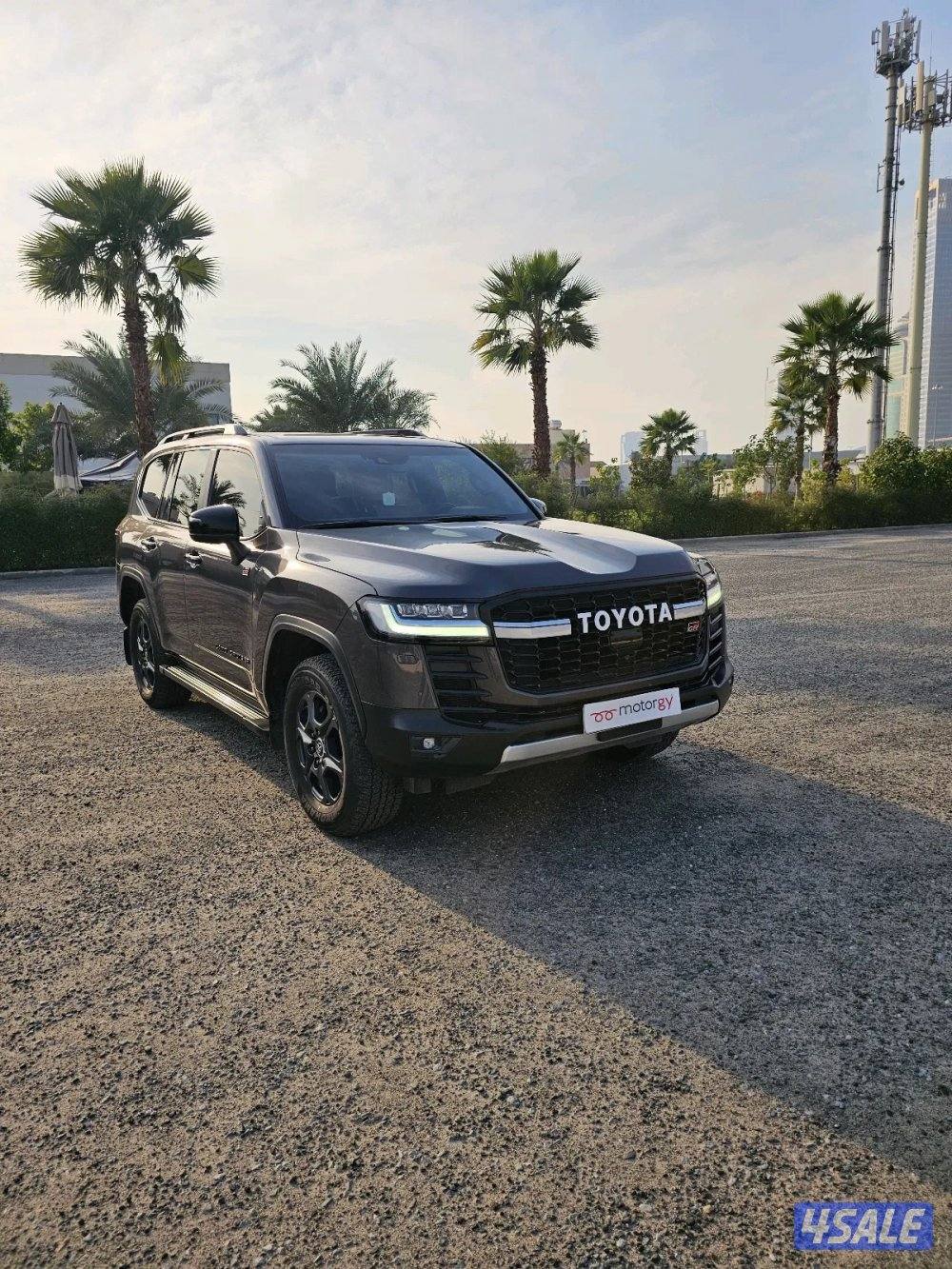 Toyota Land Cruiser Gr0