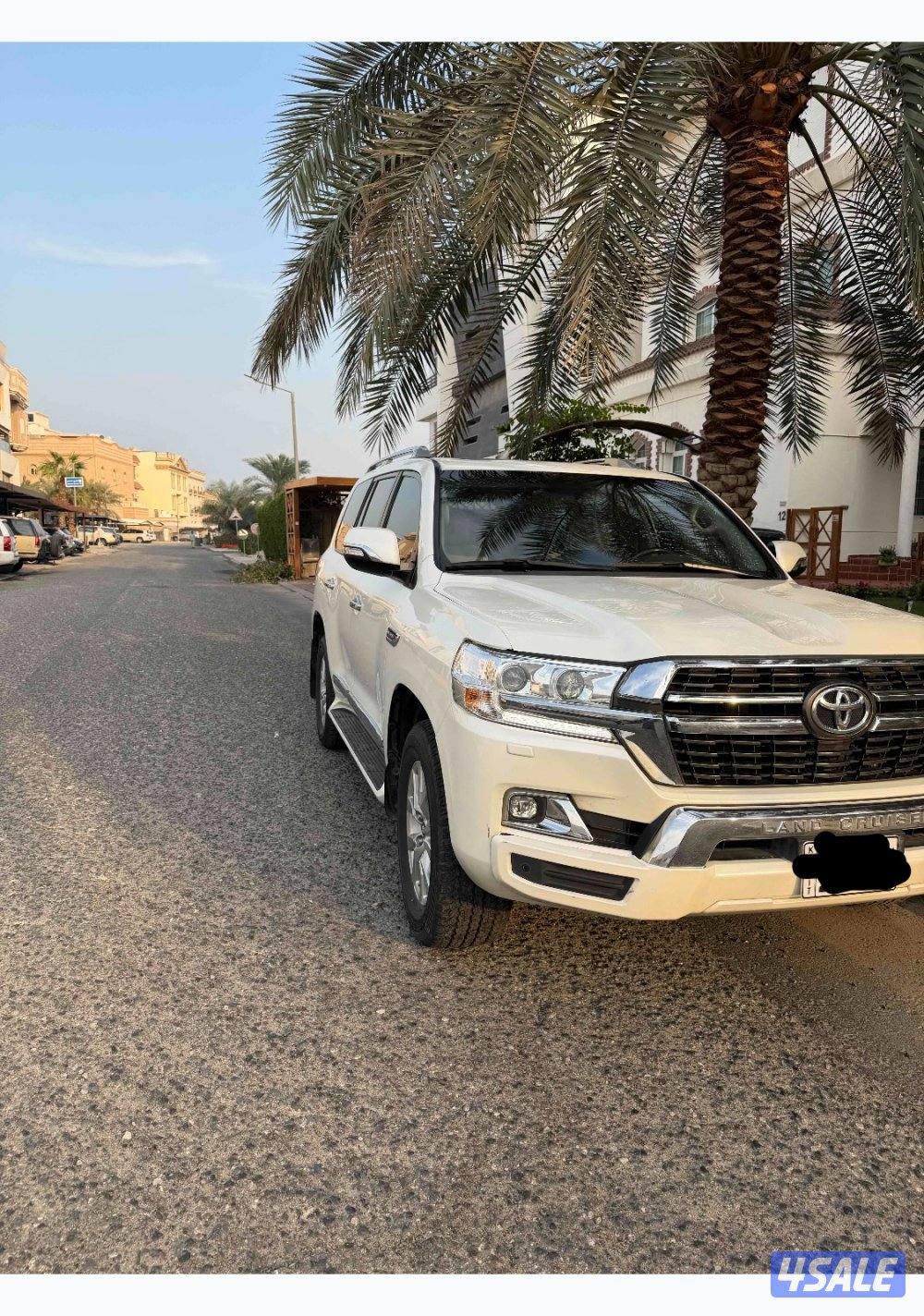 للبيع لاند كروزر ٢٠٢١ ٦ سلندر3