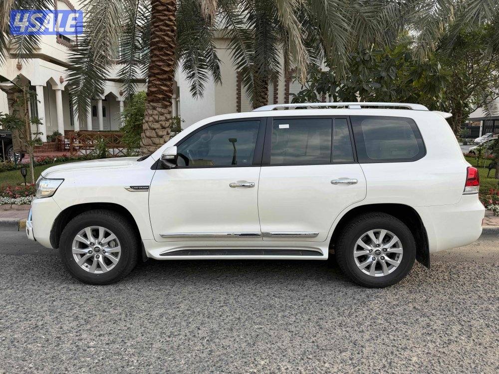 للبيع لاند كروزر ٢٠٢١ ٦ سلندر7