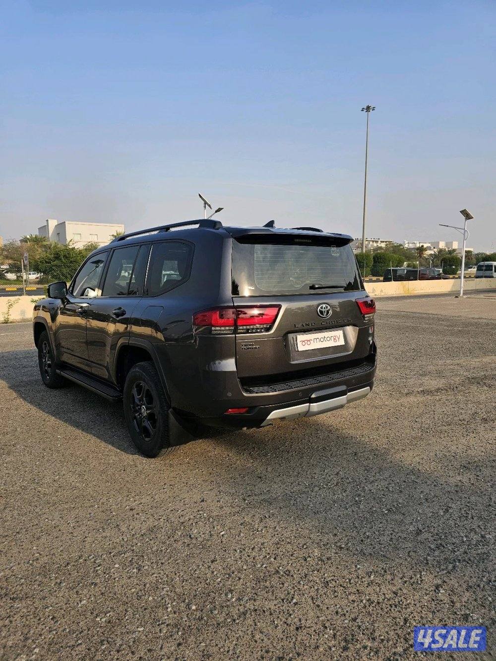 Toyota Land Cruiser Gr12