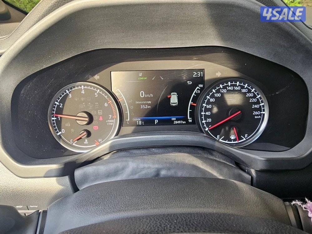 Toyota Land Cruiser Gr13