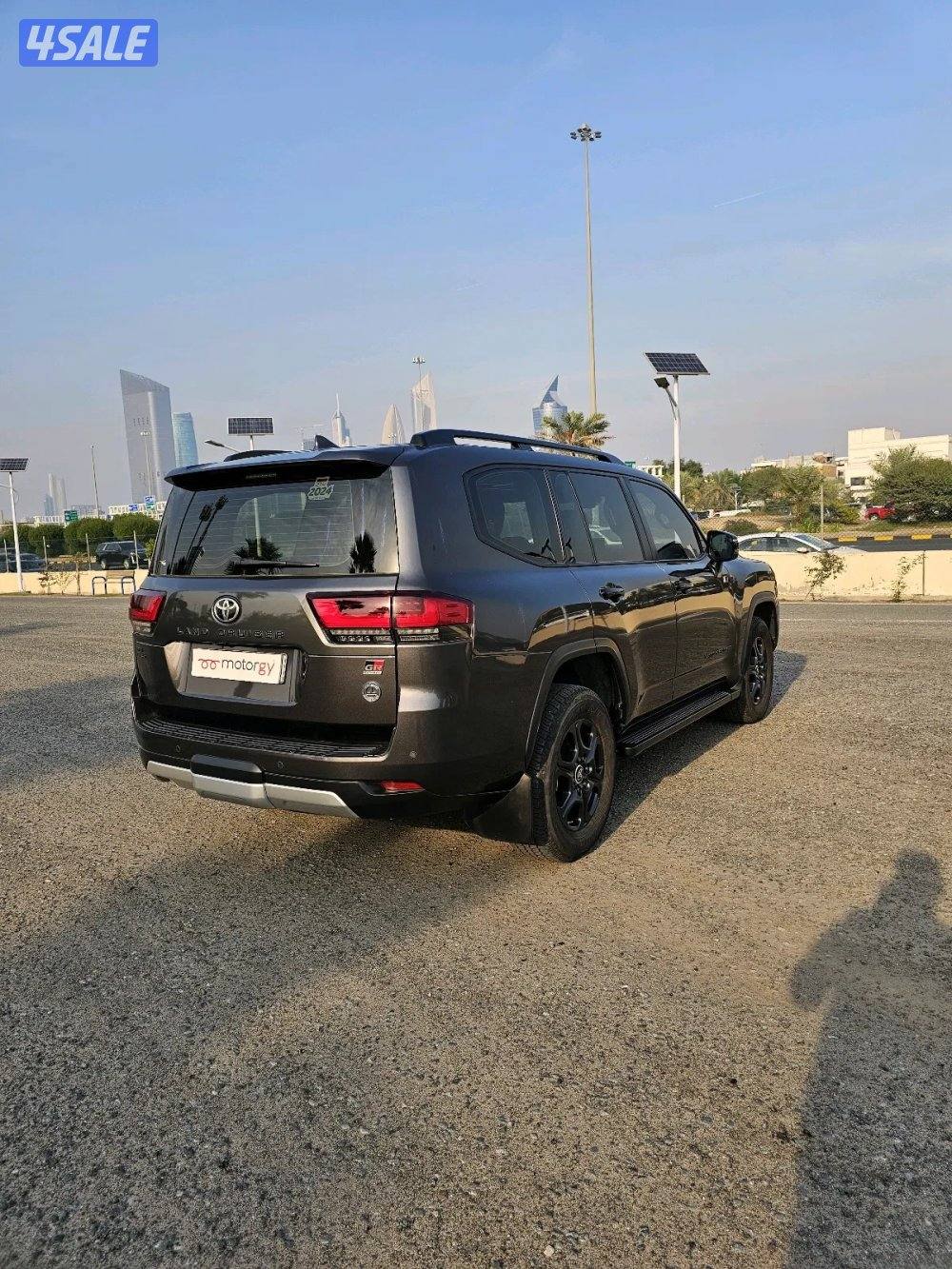 Toyota Land Cruiser Gr14