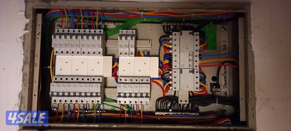 فنى ومقاول كهرباء1