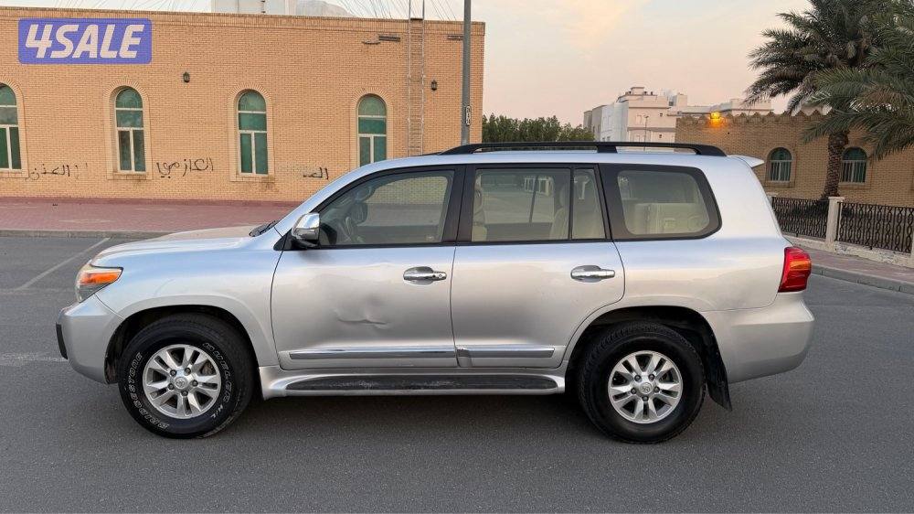 للبيع لاند كروز  ( 2013 )  G.X.R4