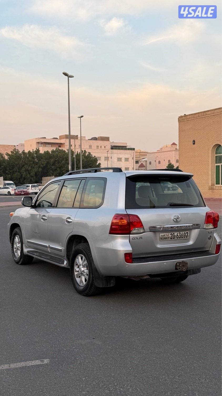 للبيع لاند كروز  ( 2013 )  G.X.R7