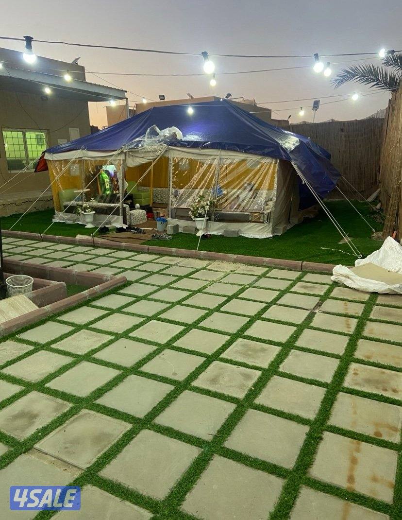 خيمه ٤*٦ مع المخاد للبيع0