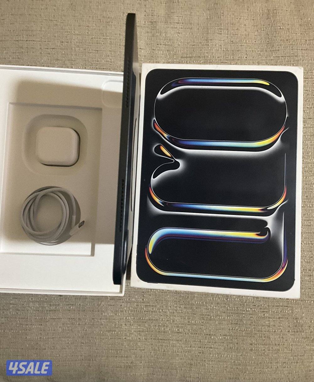 آيباد 11 برو M4 وآي فاي 25610