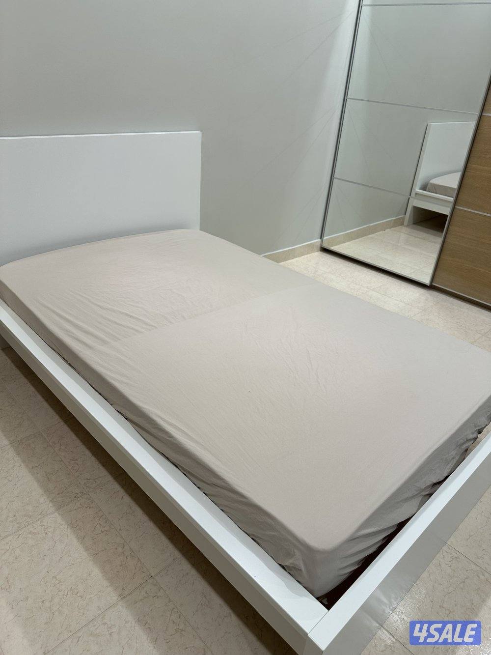 سلوى  قطعة ٨0