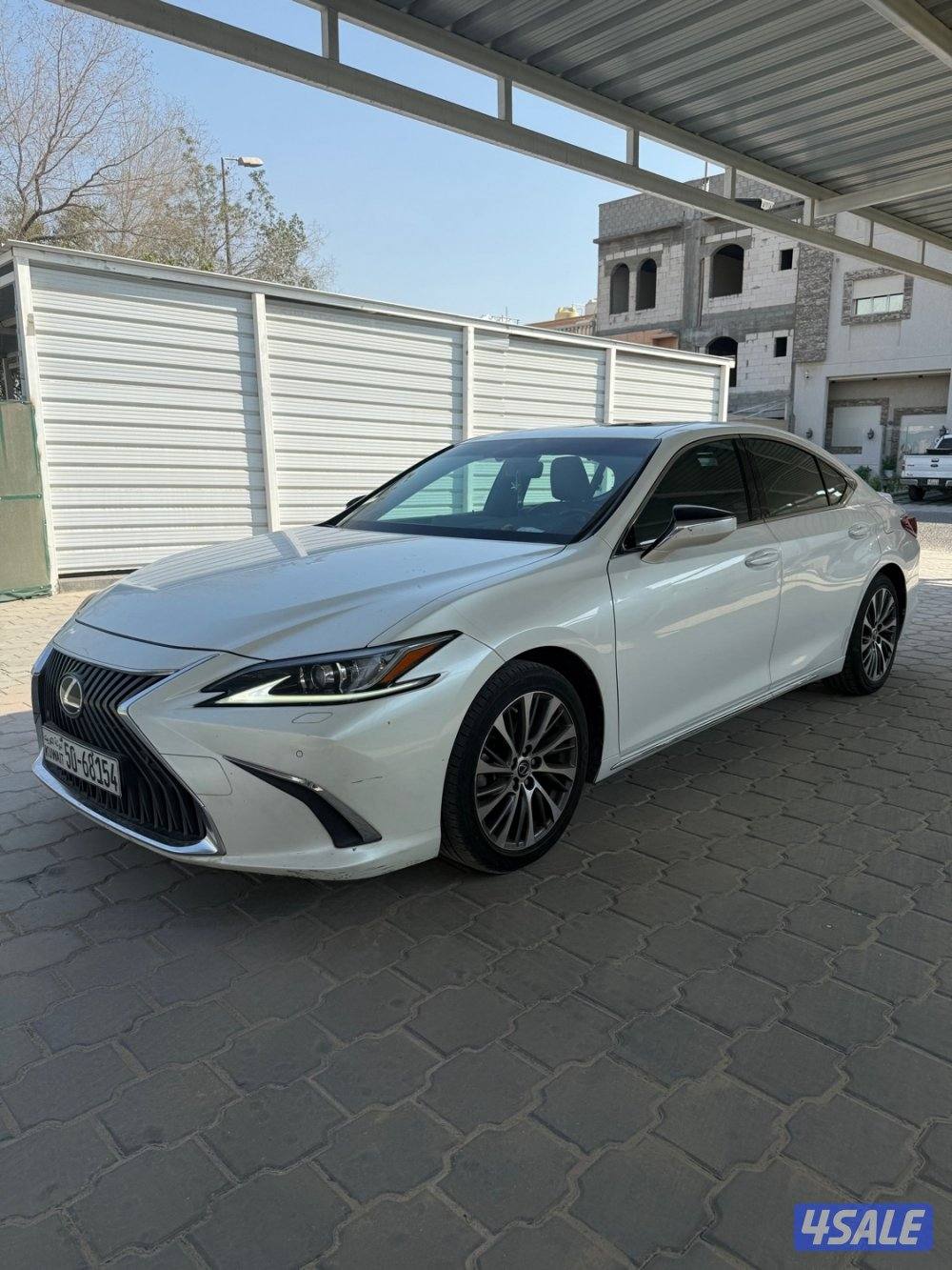 للبيع لكزس ES250 موديل 20190