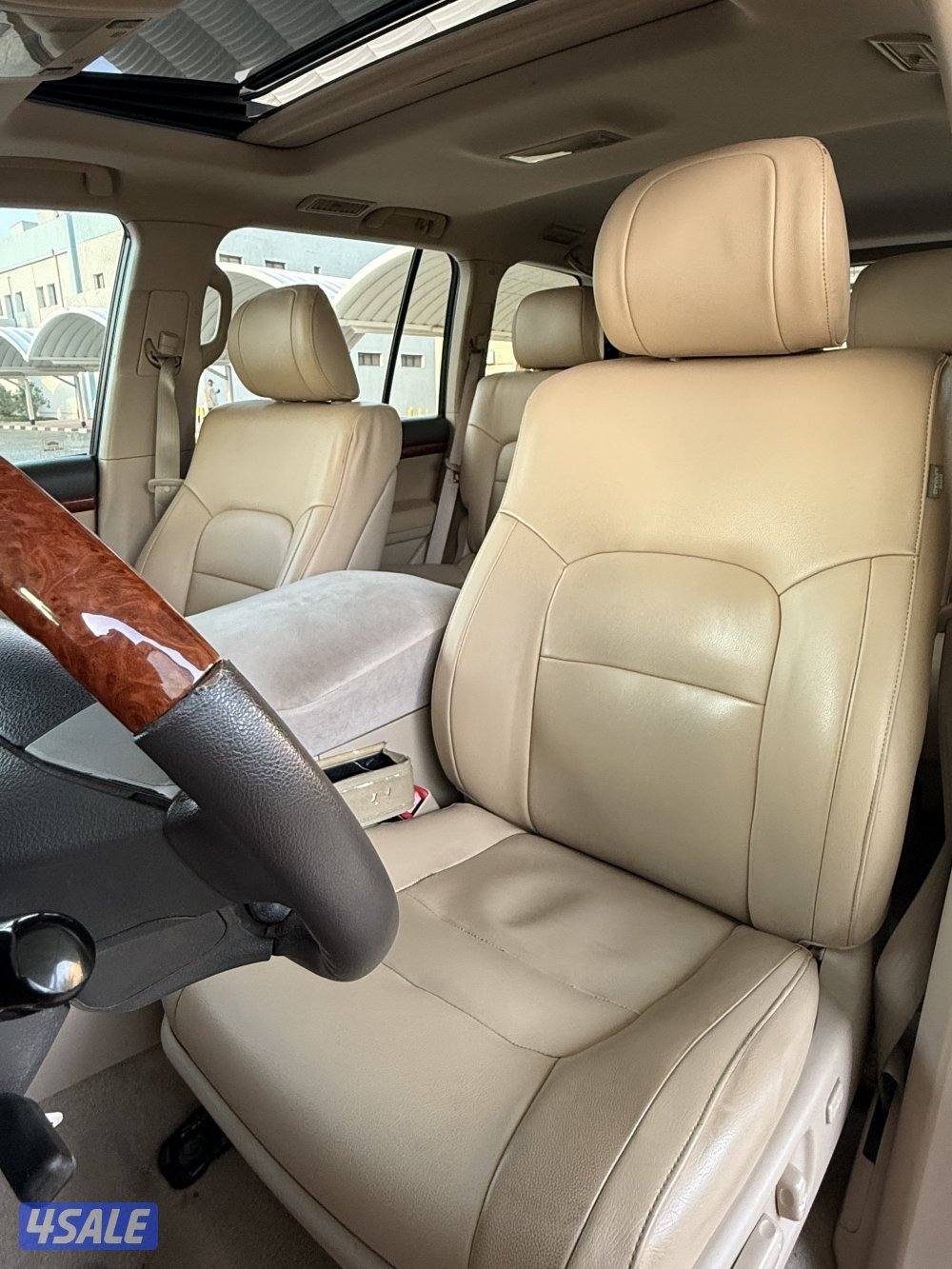 لاندكروز 20128