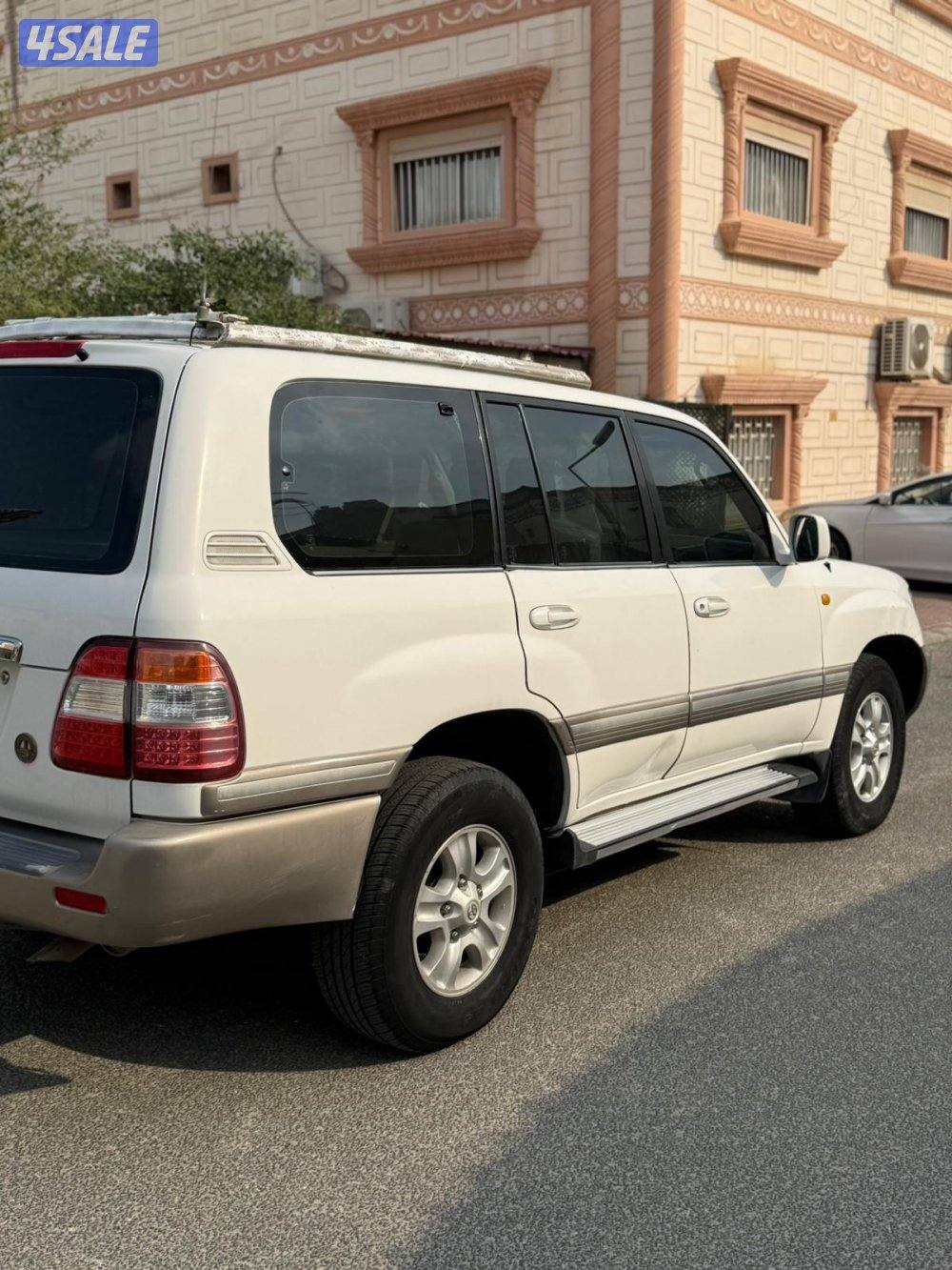 لاند كروزر ٢٠٠٣1