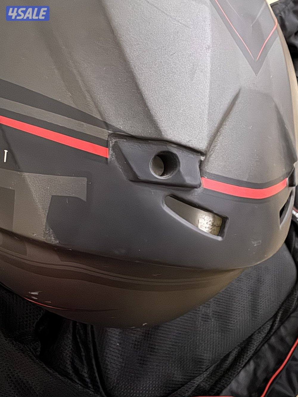 (خوذه مع سماعات راكبه وجاكيت سيفتي) اصليين ونظاف DoT7