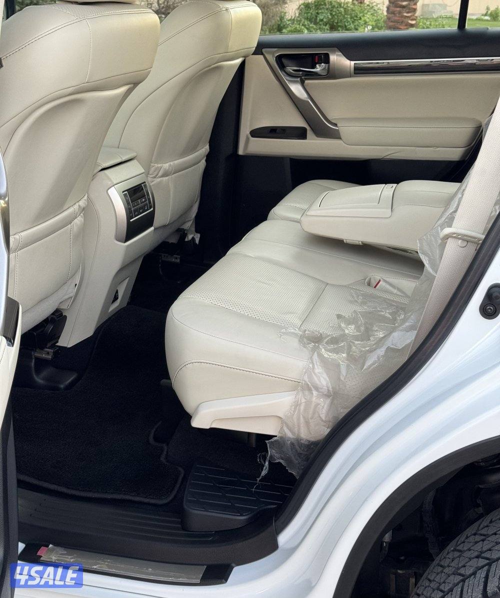 جيب لكزس GX460 الساير 2021 عداد 47 ألف كامل المواصفات7