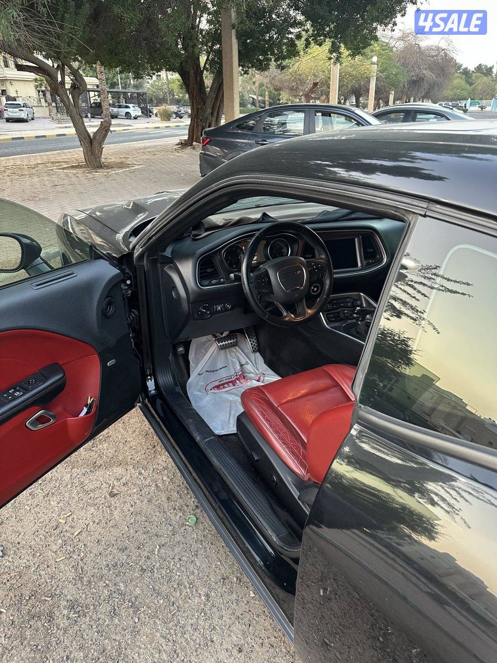 للبيع دودج تشالنجر ٢٠١٨0