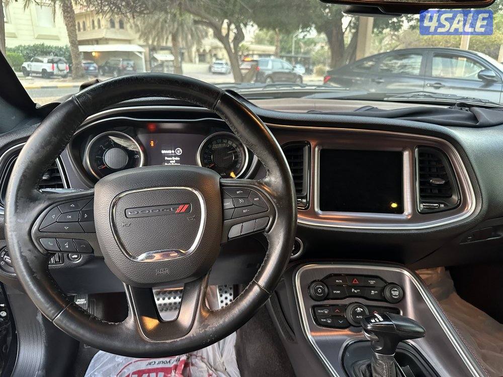 للبيع دودج تشالنجر ٢٠١٨4