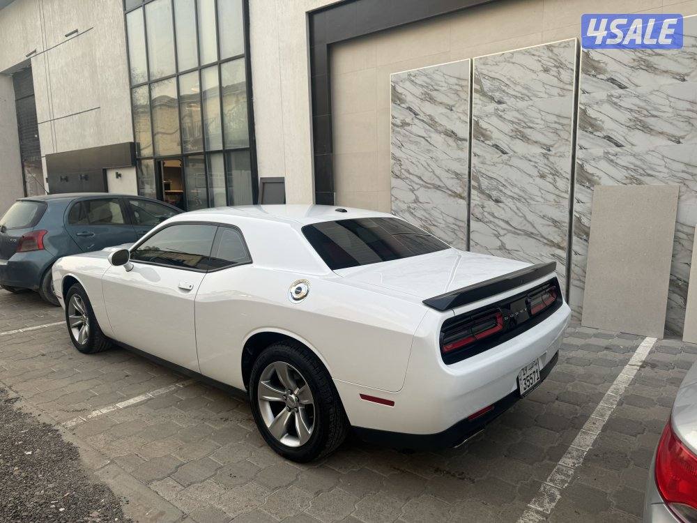 للبيع تشالنجر V6 موديل 2020 بحالة الوكاله1
