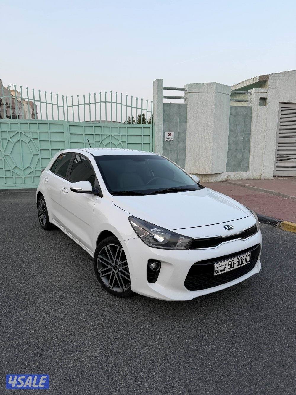 للبيع كيا ريو1