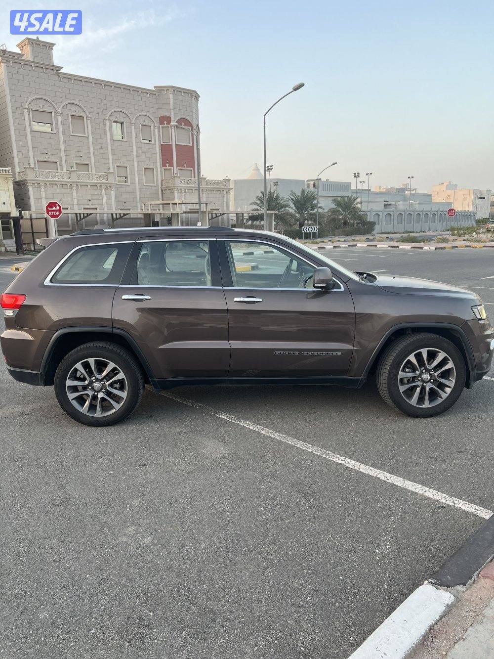 جيب جراند شيروكي موديل ٢٠١٨2
