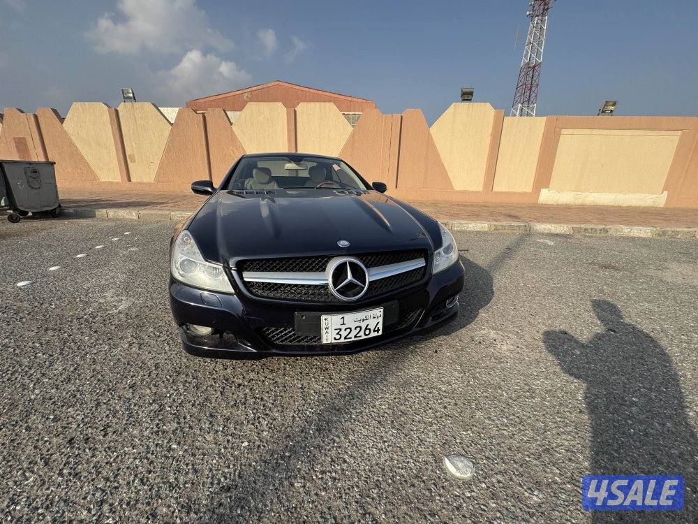 للبيع مرسيدس كشف ماشي ٨٨ الف1