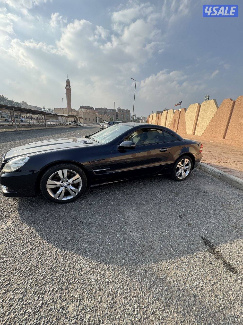 للبيع مرسيدس كشف ماشي ٨٨ الف6