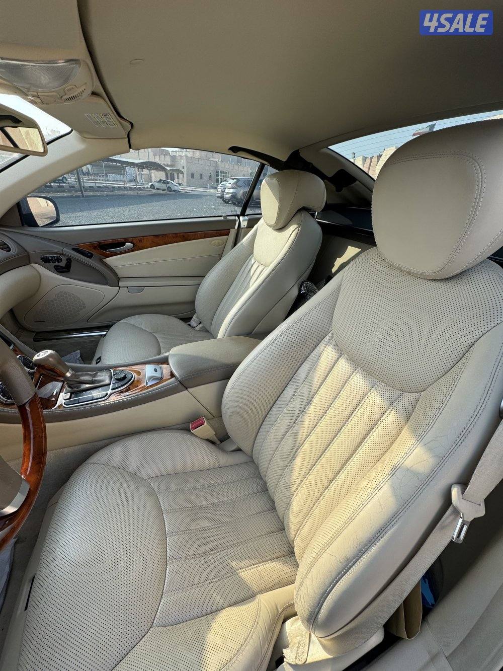 للبيع مرسيدس كشف ماشي ٨٨ الف10