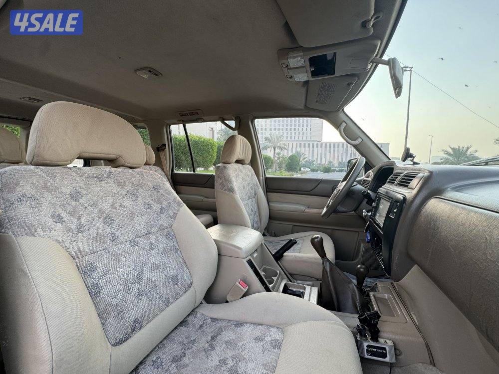 نيسان سفاري موديل 1999 قير عادي بحاله ممتازه جدا10