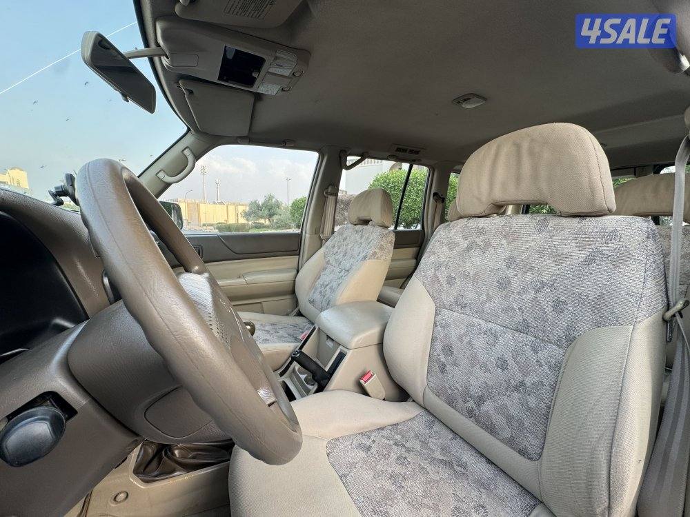نيسان سفاري موديل 1999 قير عادي بحاله ممتازه جدا11