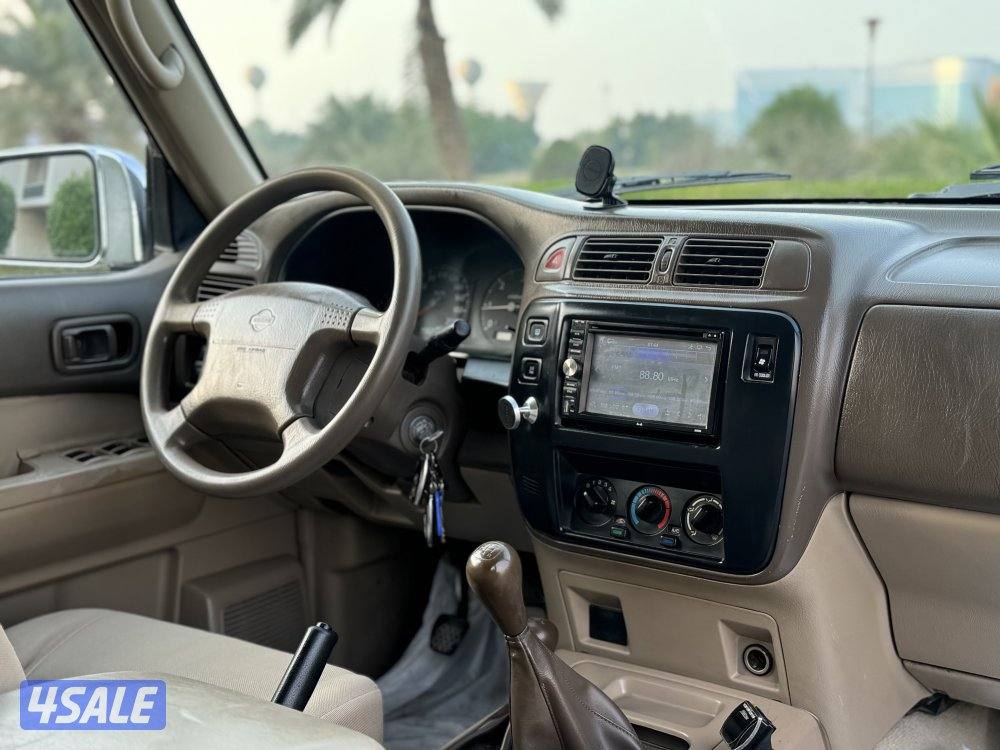 نيسان سفاري موديل 1999 قير عادي بحاله ممتازه جدا12