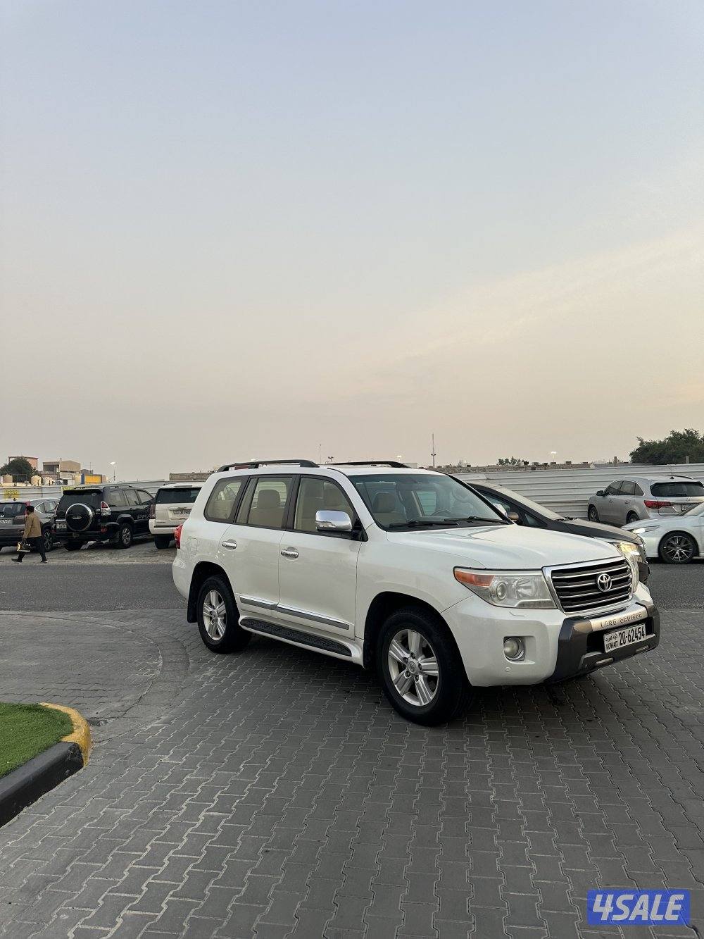 للبيع gxr2013 شرط الفحص بدي ٣ قطع تجميليي4