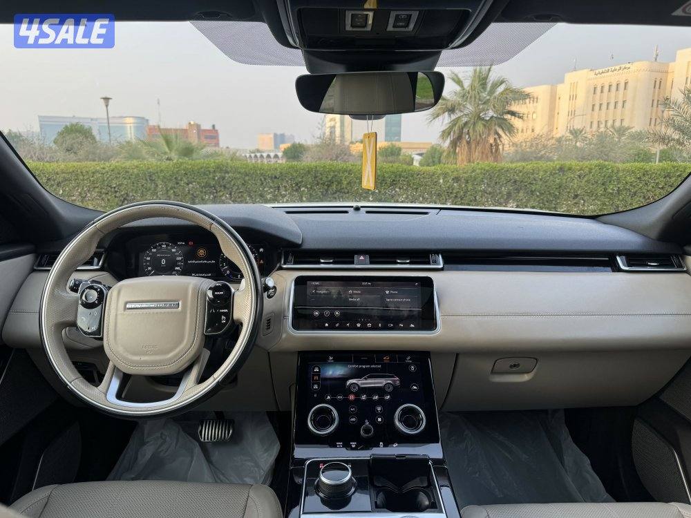 لاندروفر R DYNAMIC P300 SE موديل 20188