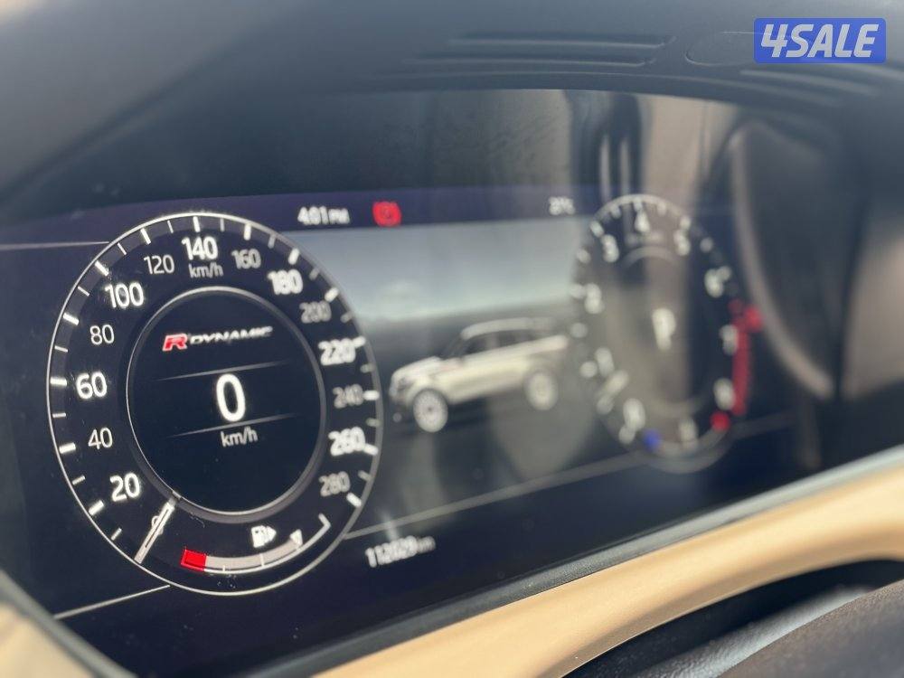 لاندروفر R DYNAMIC P300 SE موديل 201814