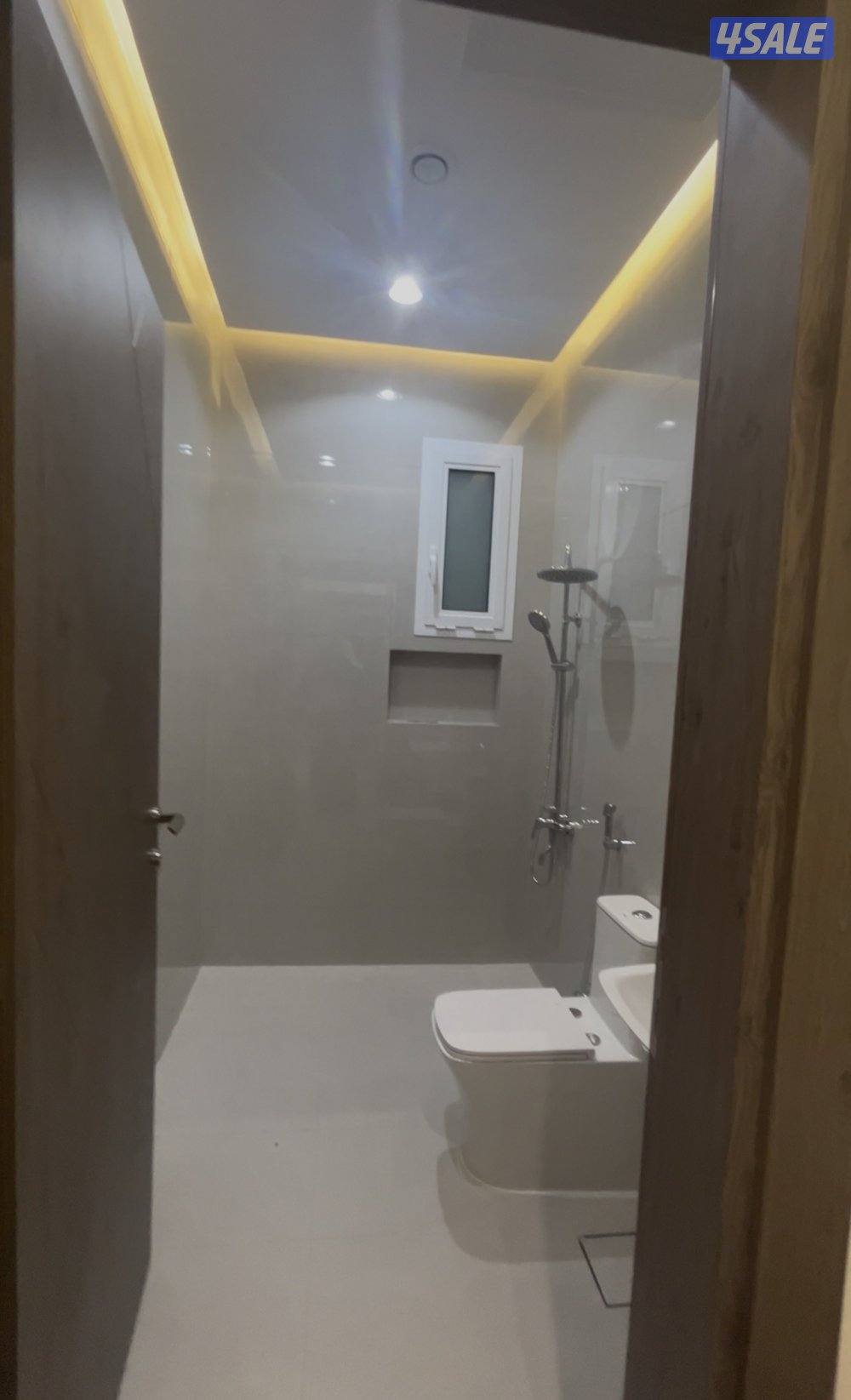 للايجار شقة في غرب عبدالله المبارك ق6 جديدة لم تسكن3