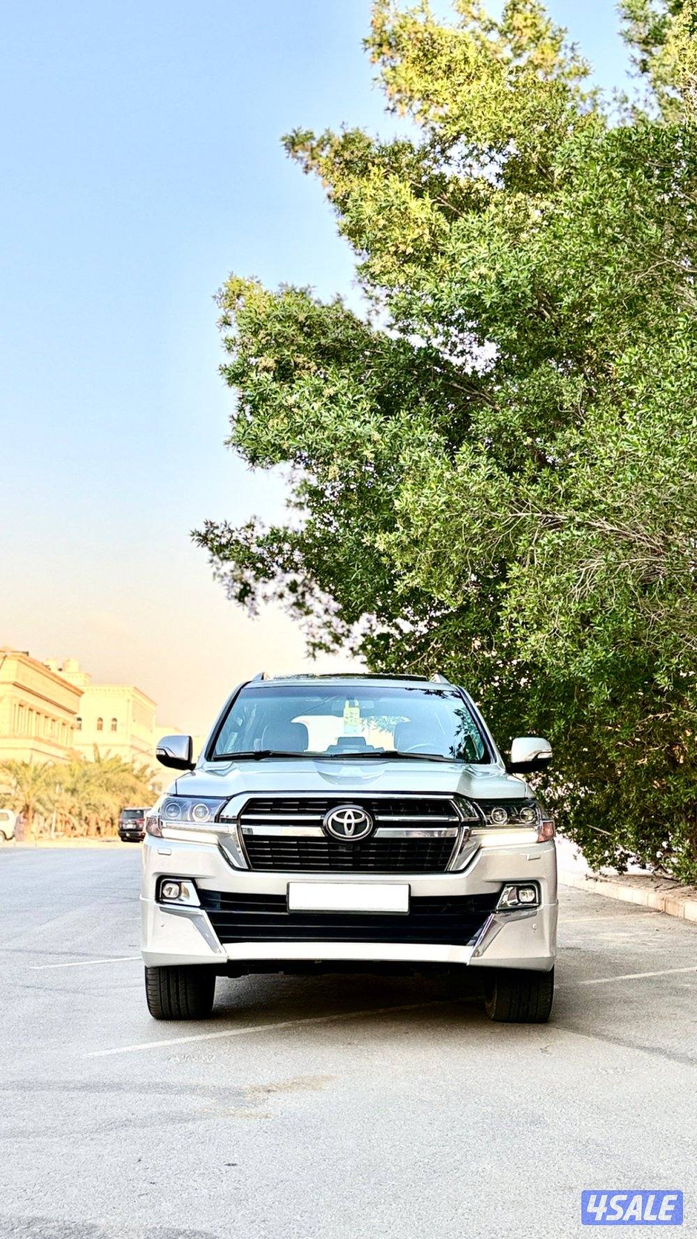 LAND CRUISER GXR - 20133