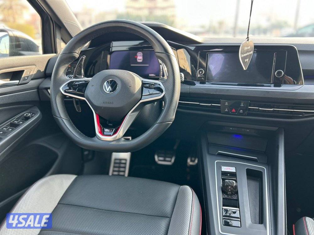 فولكس واجن غولف
GTI 
موديل 2022 عداد: 36 الف8
