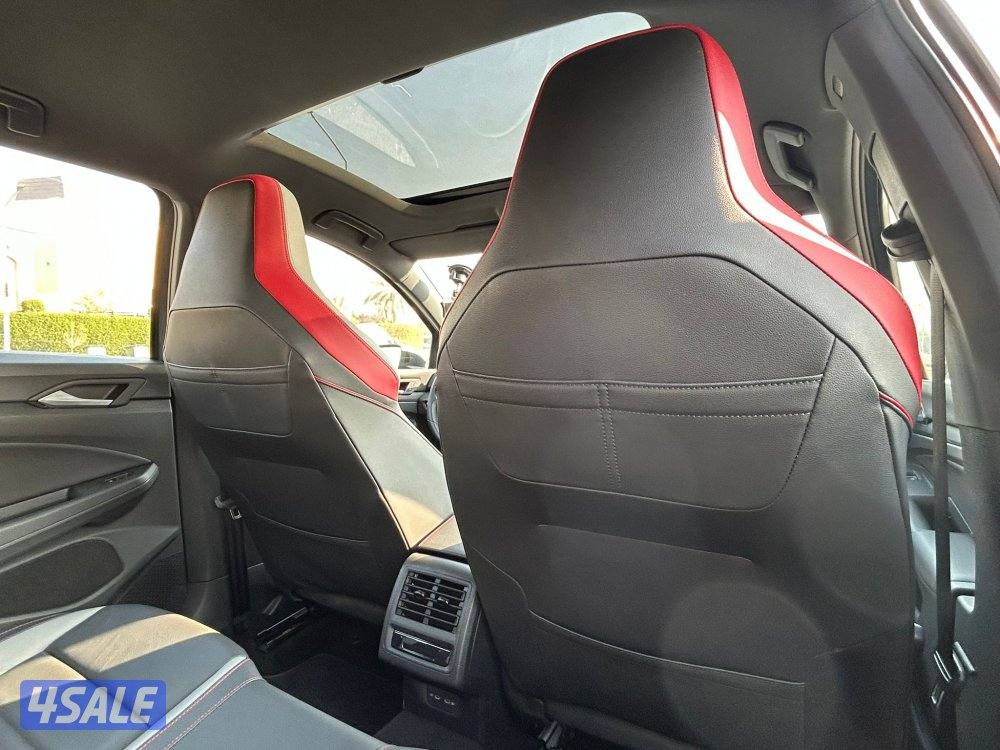 فولكس واجن غولف
GTI 
موديل 2022 عداد: 36 الف12