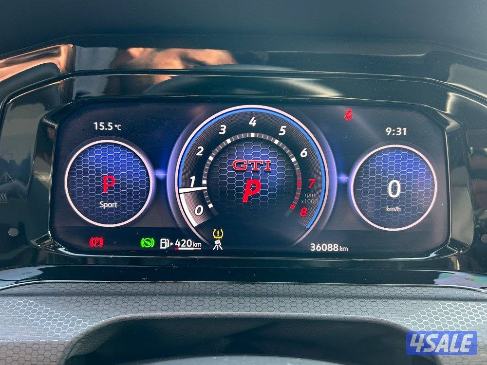 فولكس واجن غولف
GTI 
موديل 2022 عداد: 36 الف13