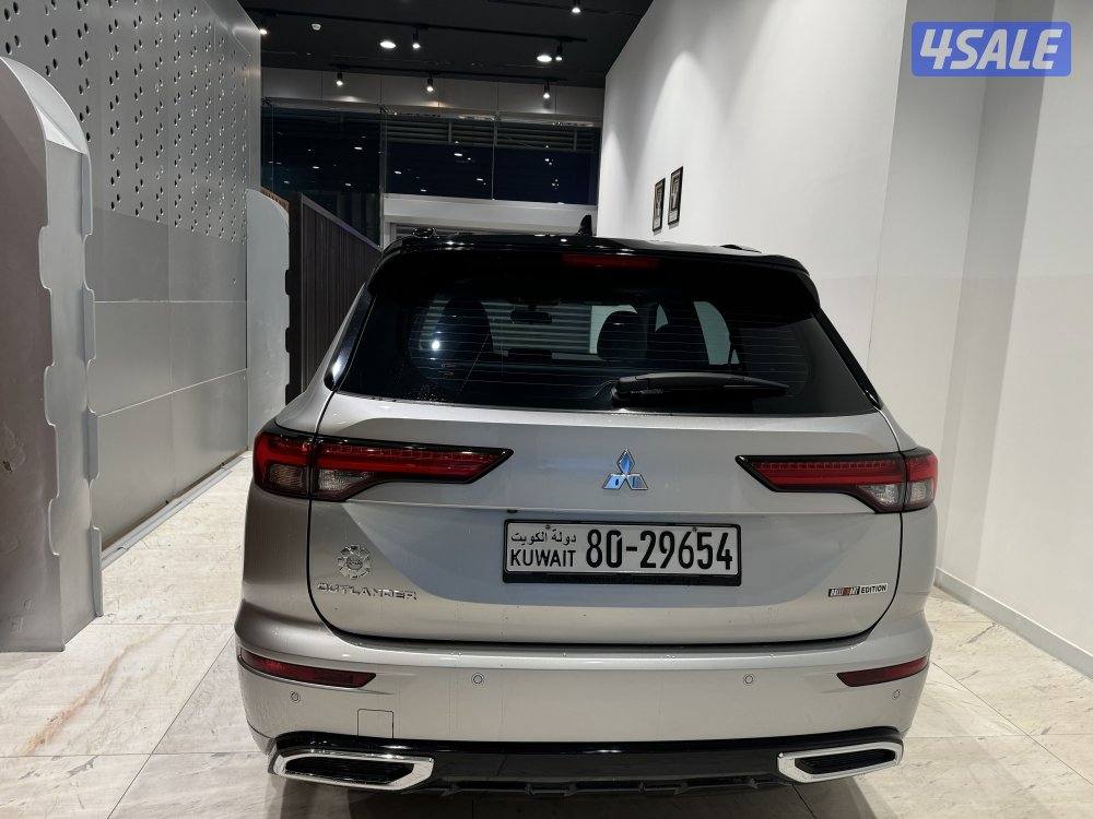 Mitsubishi Outlander2