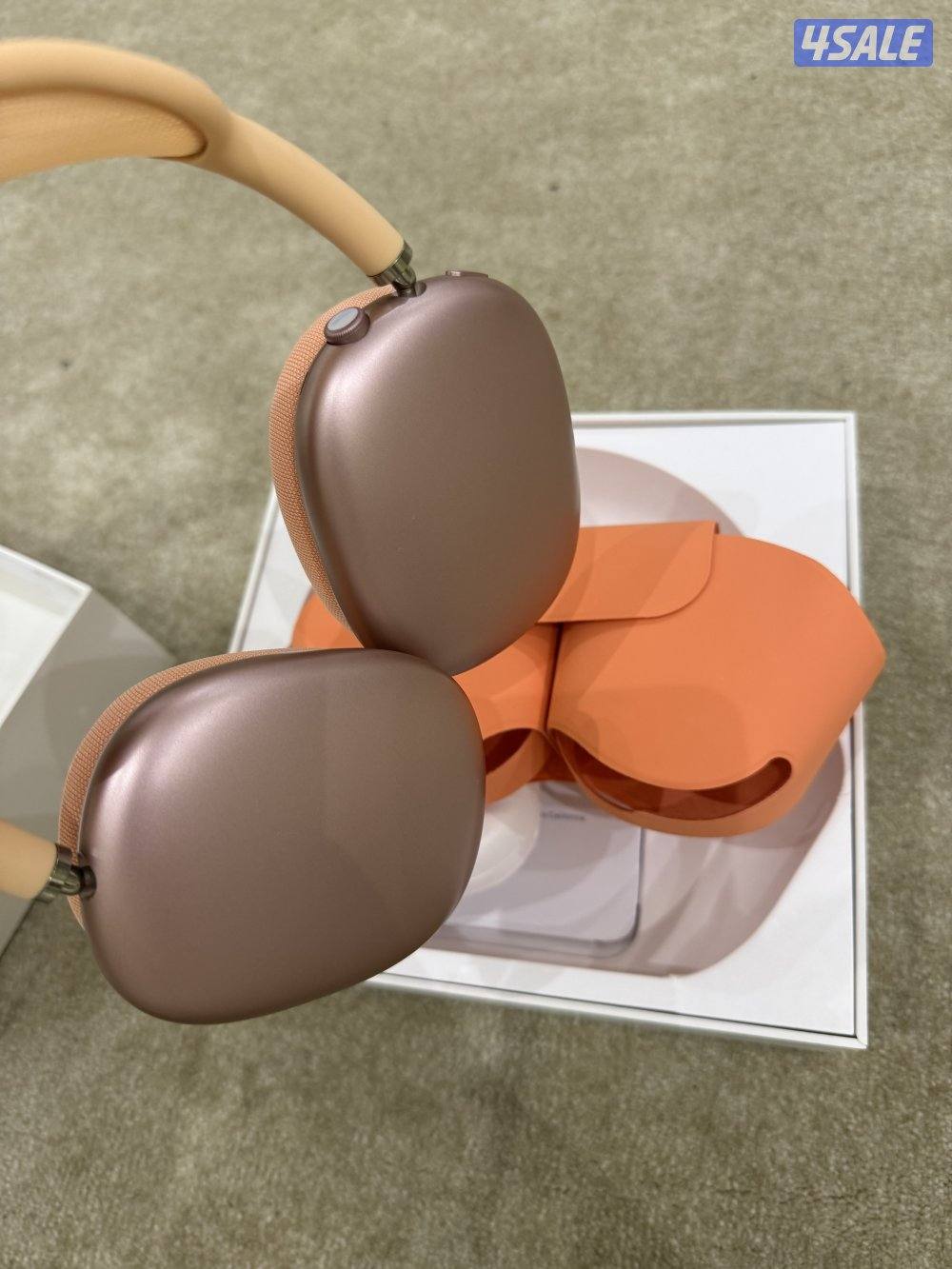 سماعة ابل apple airpods جودتها عاليه في صوت وعزل الصوت2