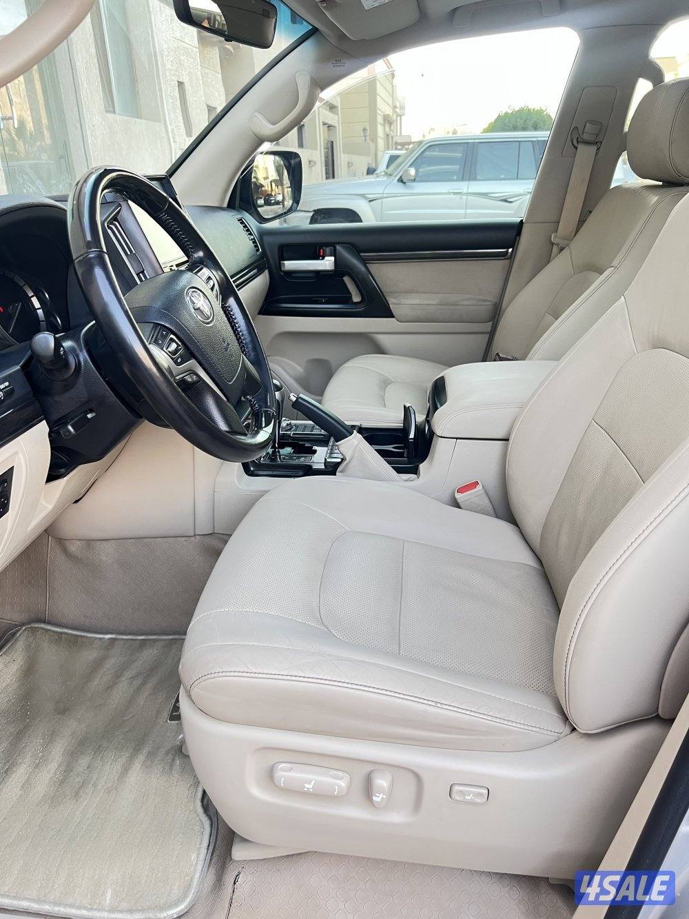 لاند كروزر GX-R قراند تورينق v8 عداد 147 الف صبغ الوكاله 2020 الساير5