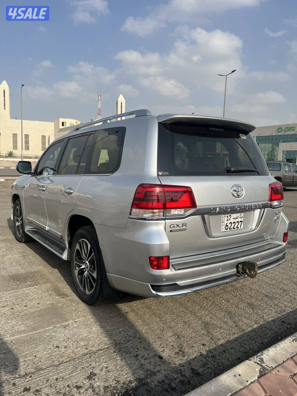 لاند كروزر GX-R قراند تورينق v8 عداد 147 الف صبغ الوكاله 2020 الساير3