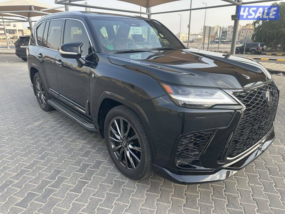 للبيع جيب لكزس LX600 SPORT 20251
