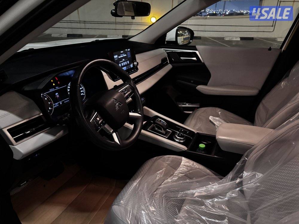 اوتلاندر 20258