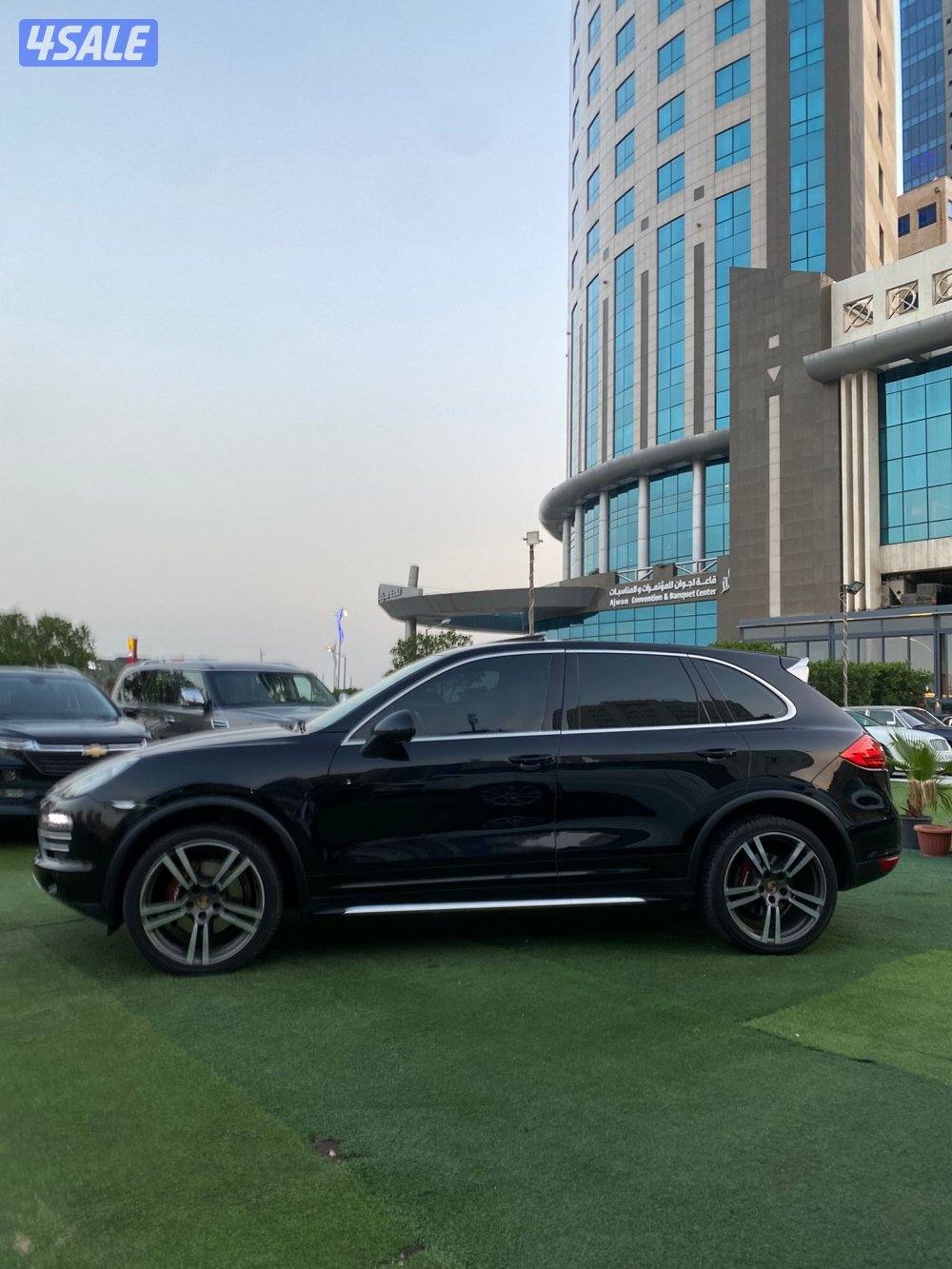 ‏‎🔺بيع🔺شراء🔺تثمين

 للبيع بورش كايين  
موديل 2014  
عداد 200 الف5