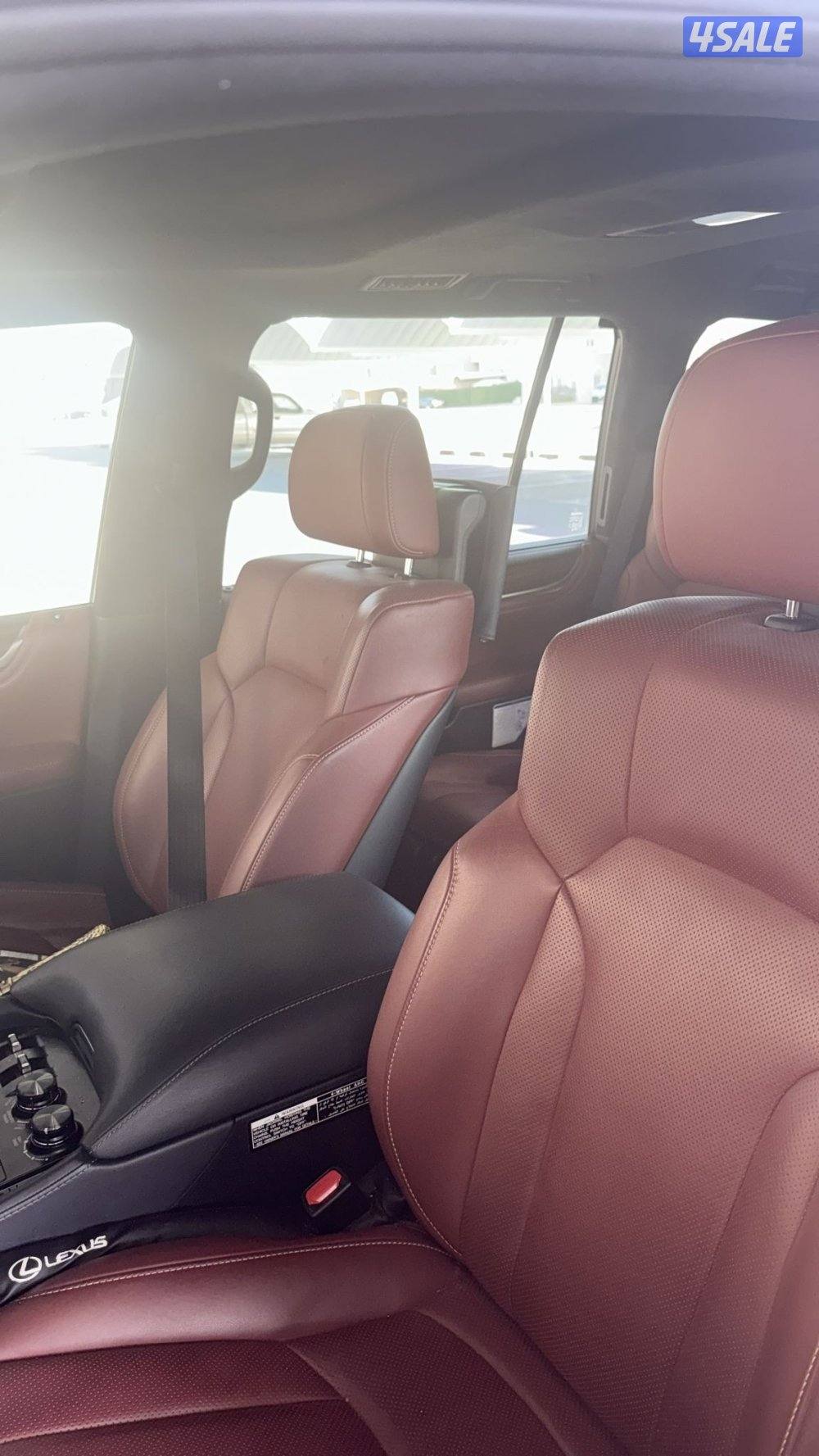 جيب لكزس سبورت ٢٠١٩ قمه بالنظافه3