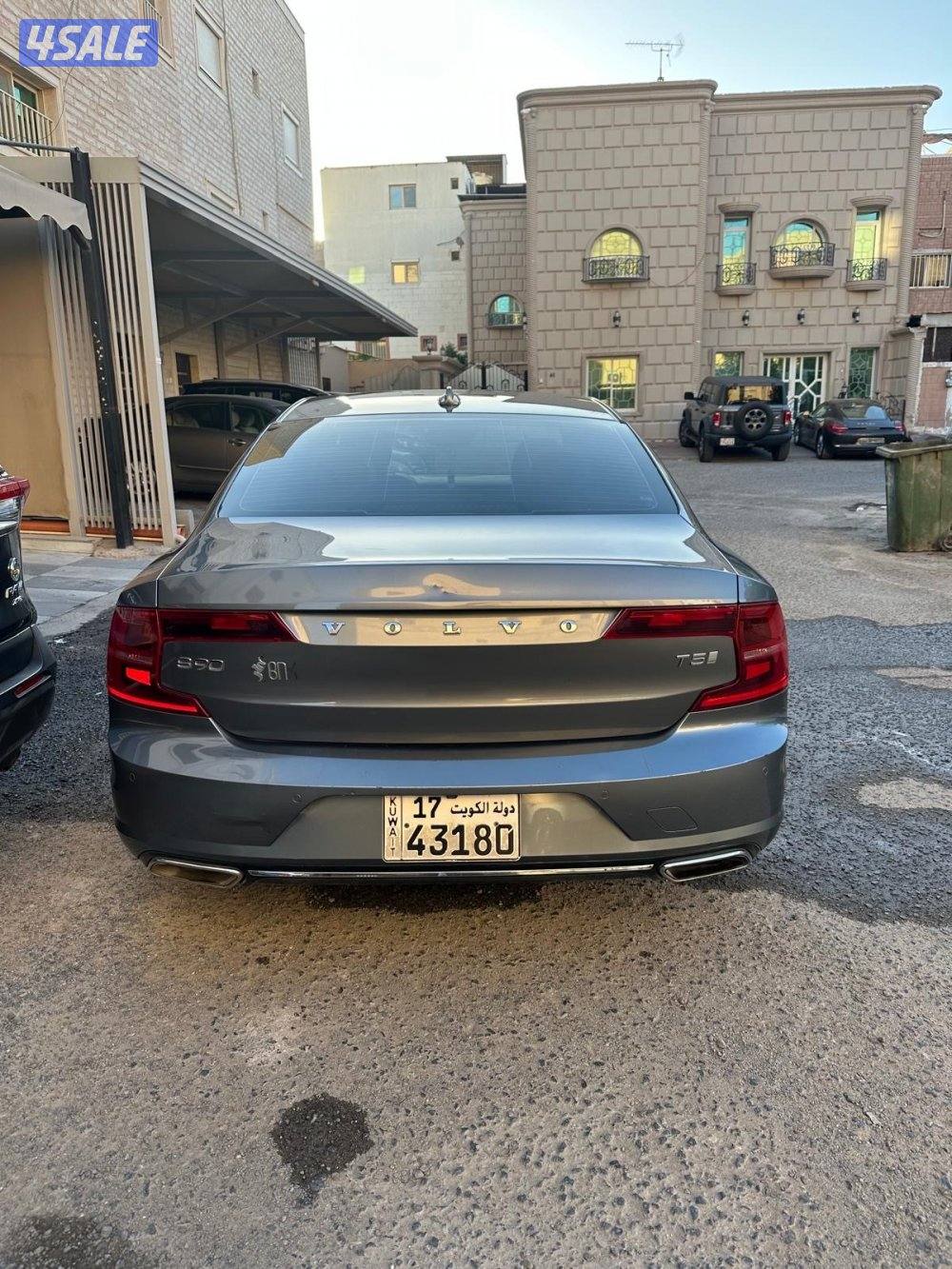 للبيع فولفو s90 بحاله ممتازه5