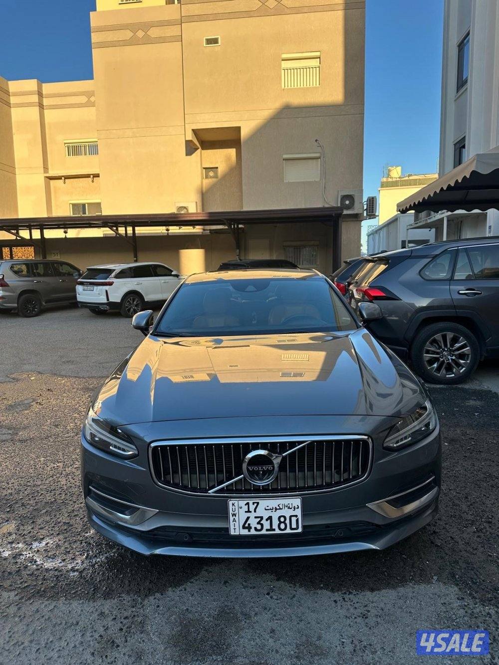 للبيع فولفو s90 بحاله ممتازه7